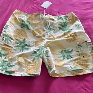 Men’s pineapple print board shorts new